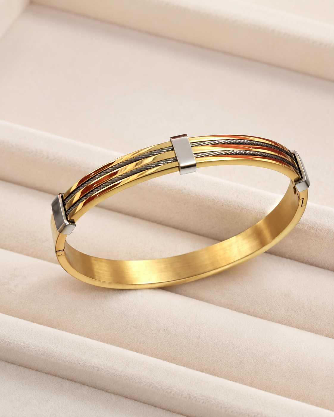 AURÉLIA AMORE LUXE 6™ Gold & Black 3-Layered Demi-Fine Bracelet for Men