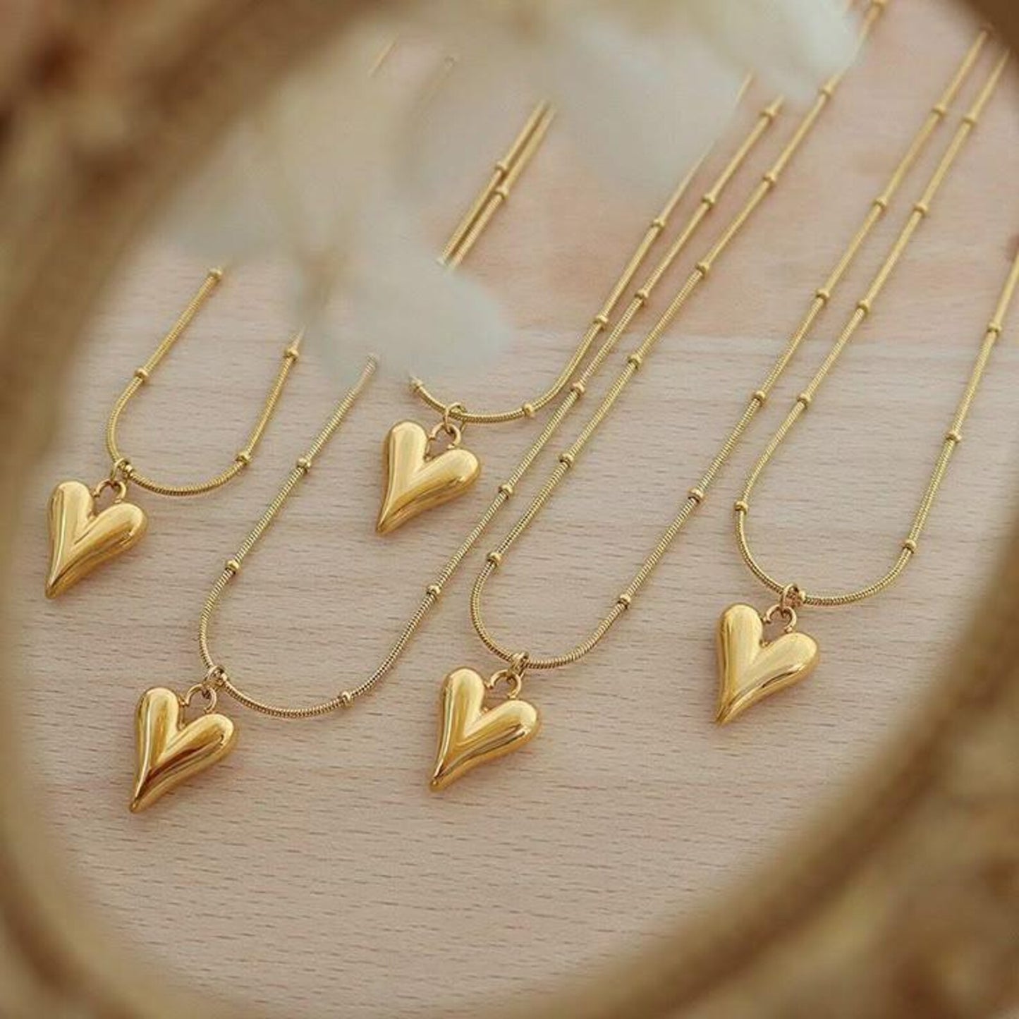 18K Gold Plated Anti-Tarnish Heart Pendant Chain – Elegant Everyday Necklace for Women
