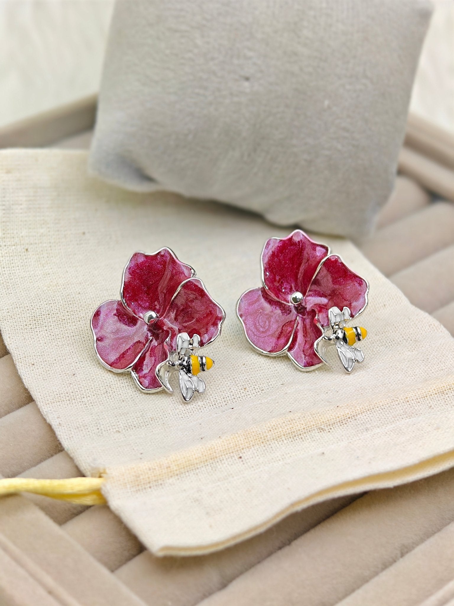 Demi - Fine Red Enamel Flower Bumblebee Earrings | Floral Statement Retro Bee Stud Jewelry - The Soul Jewellery
