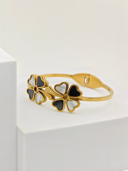 Elegant 18K Gold Plated Clover Bangle with Black and White Enamel Accents RGB255 - The Soul Jewellery