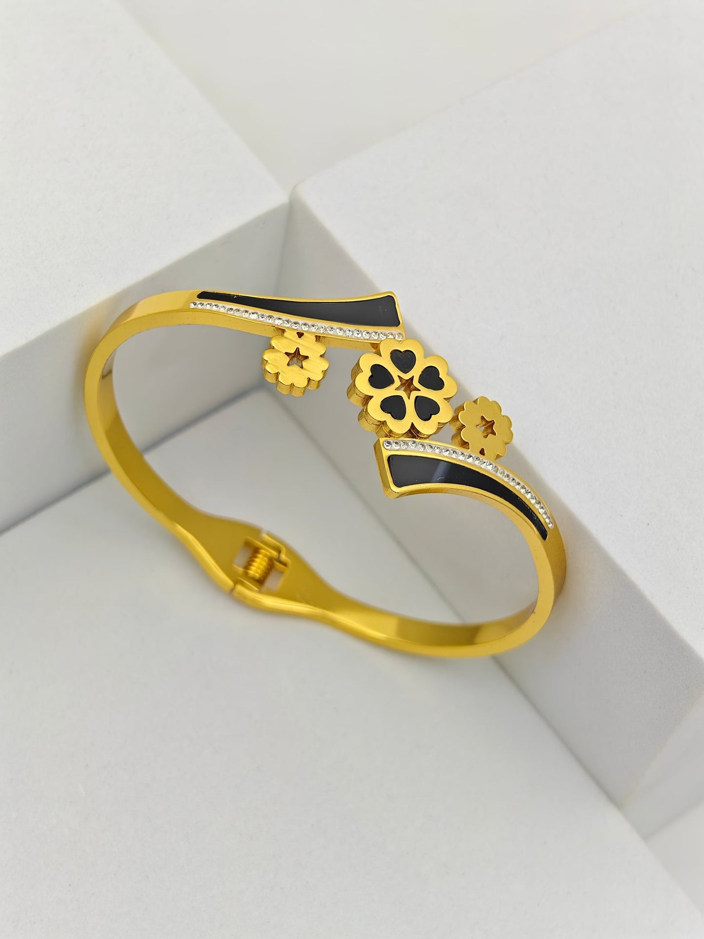 AURÉLIA AMORE LUXE 8™ Golden Bloom CZ Prosperity Demi Fine Bangle Bracelet for Women - The Soul Jewellery