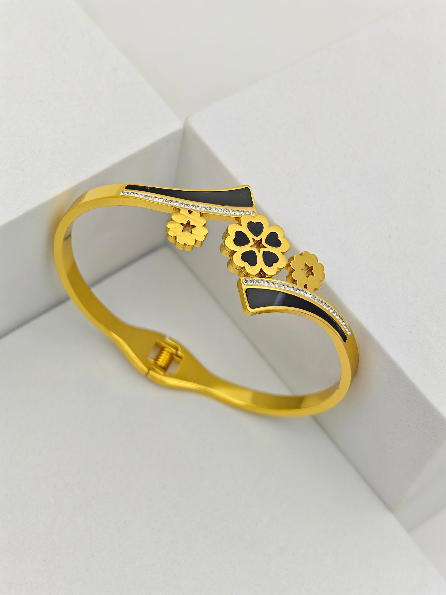 AURÉLIA AMORE LUXE 8™ Golden Bloom CZ Prosperity Demi Fine Bangle Bracelet for Women - The Soul Jewellery