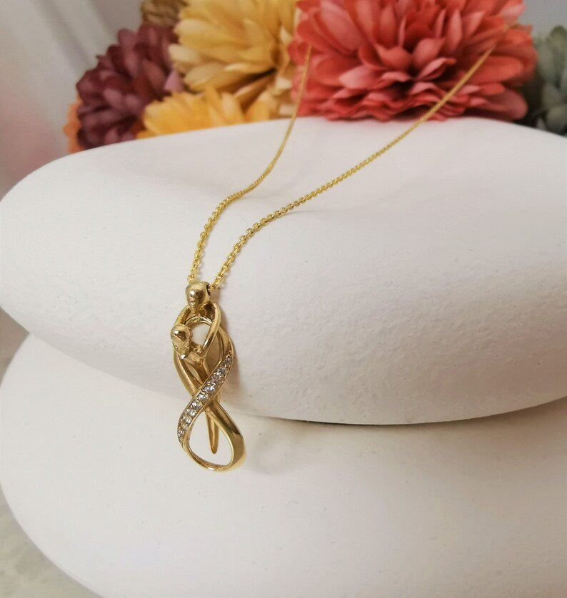 Infinity Symbol Pendant in 18K Gold Plating – Minimalist Chain Necklace Set for Daily Wear - The Soul Jewellery