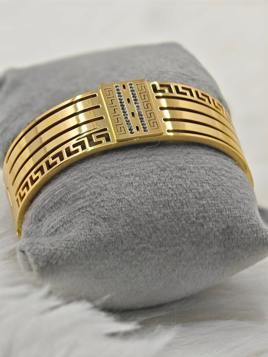 Luxury 22K Gold-Plated Greek Key Design Bracelet with Sparkling Zircon Stones – Elegant Jewelry for Women RGB522