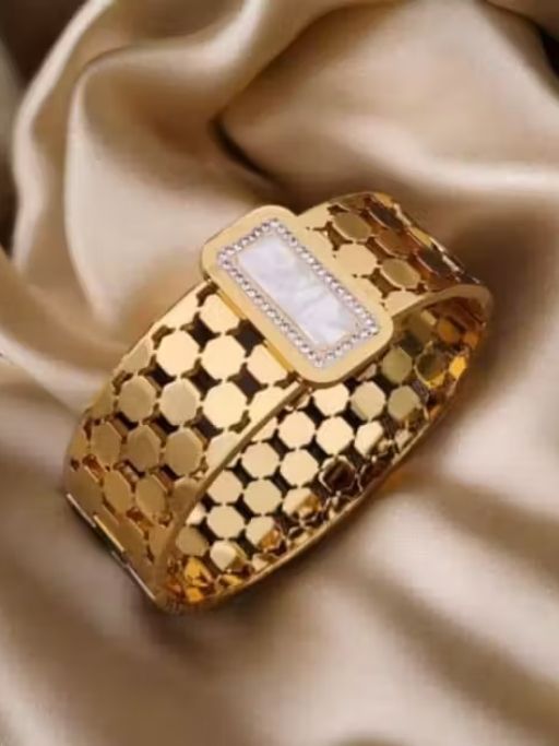 Royal Shine 18K Gold Anti - Tarnish Bangle for Women – Hypoallergenic Premium Steel - The Soul Jewellery