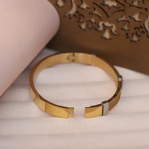 AURÉLIA AMORE LUXE 6™ Gold Mesh Men’s Bracelet – Premium Minimalist Stainless Steel Bangle for Men - Soul Jewellery