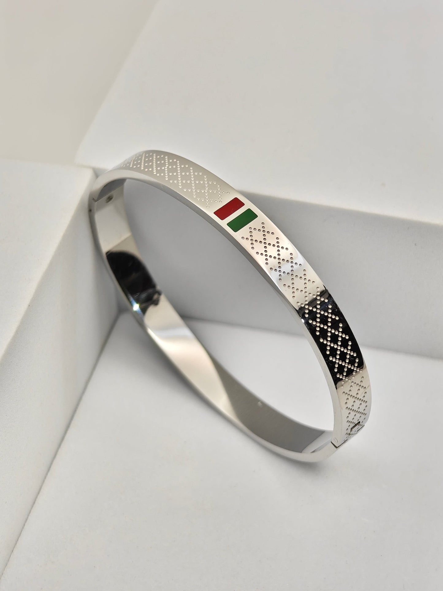 Designer Silver Gucci - Inspired Style Unisex Bangle - Antitarnish Daily Wear Bracelet for Men & Women - The Soul Jewellery