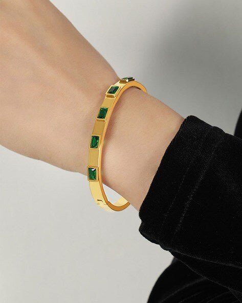 18K Gold Plated Anti - Tarnish Emerald Green Stone Bangle – Elegant Openable Daily Wear Bracelet - The Soul Jewellery