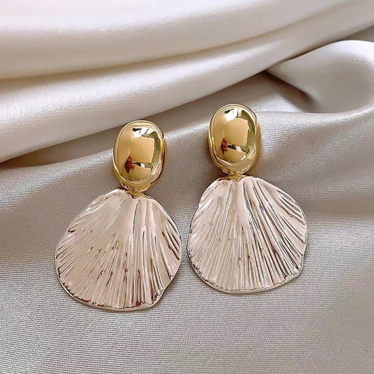 Venus Shell Aura 6™ Demi - Fine Gold Seashell Drop Earrings | Luxury 18K Gold Plated Statement Earrings for Women | Elegant Anti - Tarnish Designer Party Earrings - The Soul Jewellery