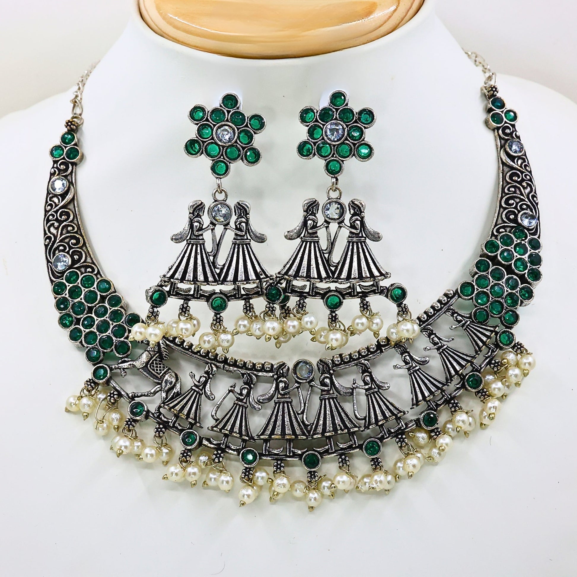 Monalisa Stone Studded King - Queen Oxidized Silver Replica Choker Necklace Set GSN184G - The Soul Jewellery