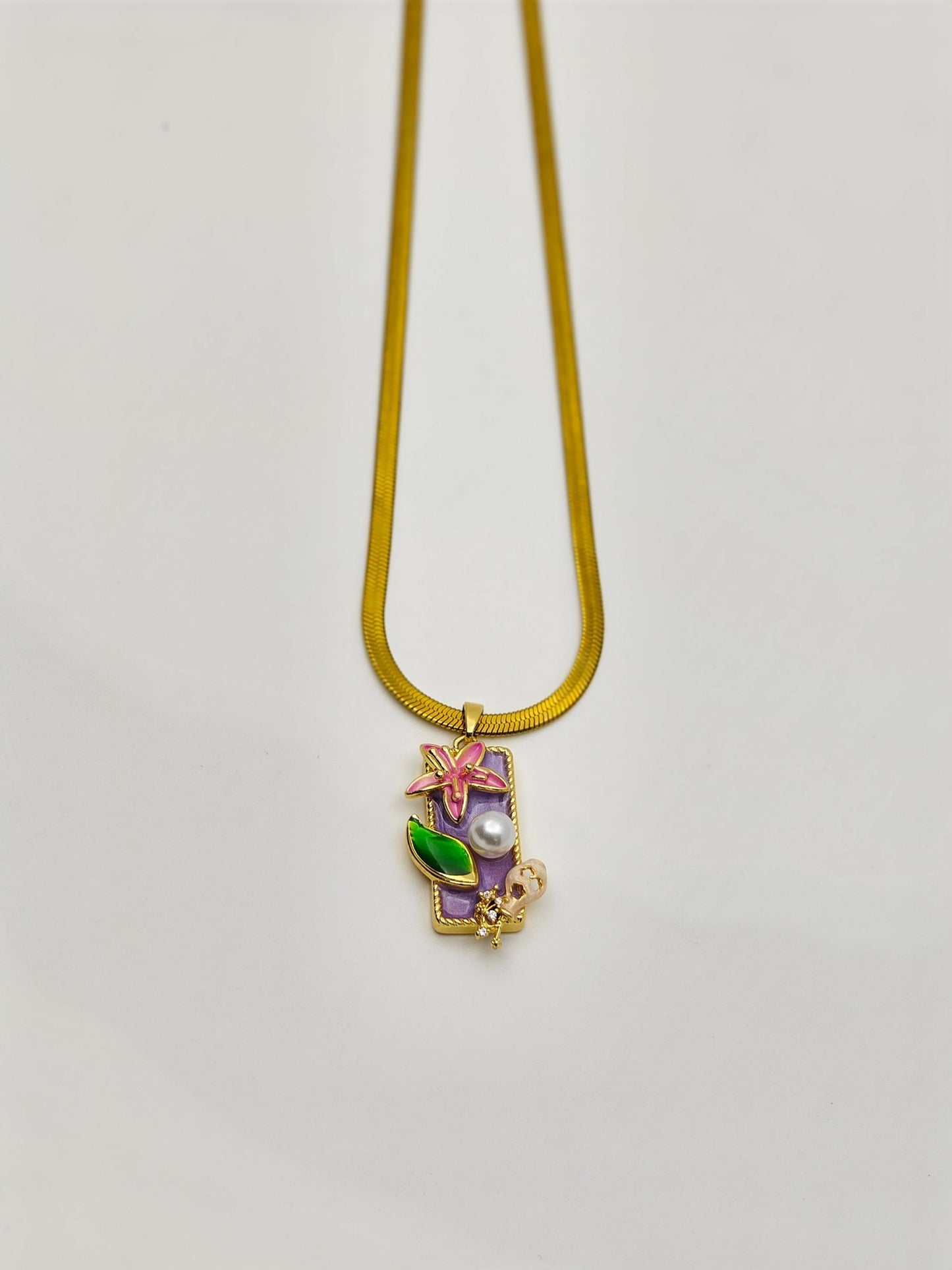 8 Aura Bloom Floral Pearl Pendant – Anti - Tarnish Gold Chain | Hypoallergenic Stainless Steel Necklace - The Soul Jewellery