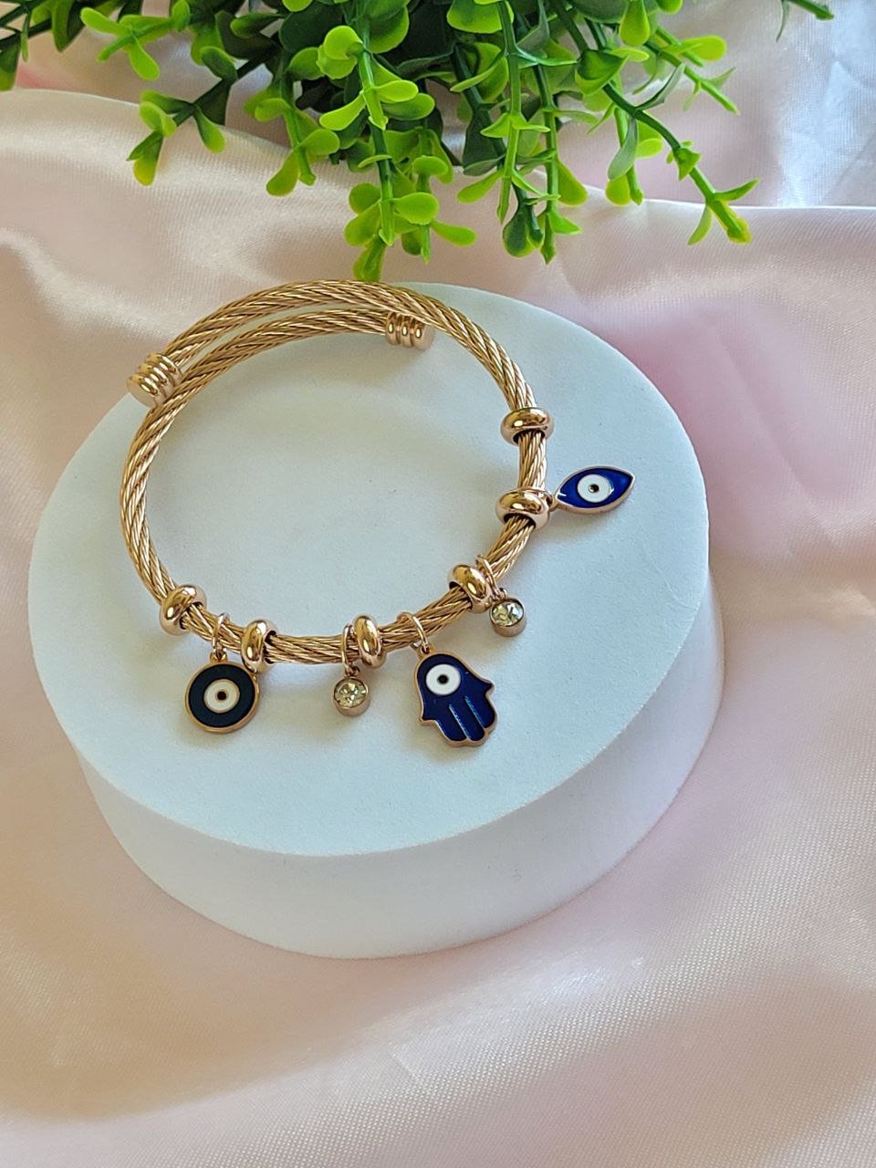 Luxury 18K Gold-Plated Evil Eye & Hamsa Charm Bracelet – Anti-Tarnish Stainless Steel Turkish Bangle for Protection & Style