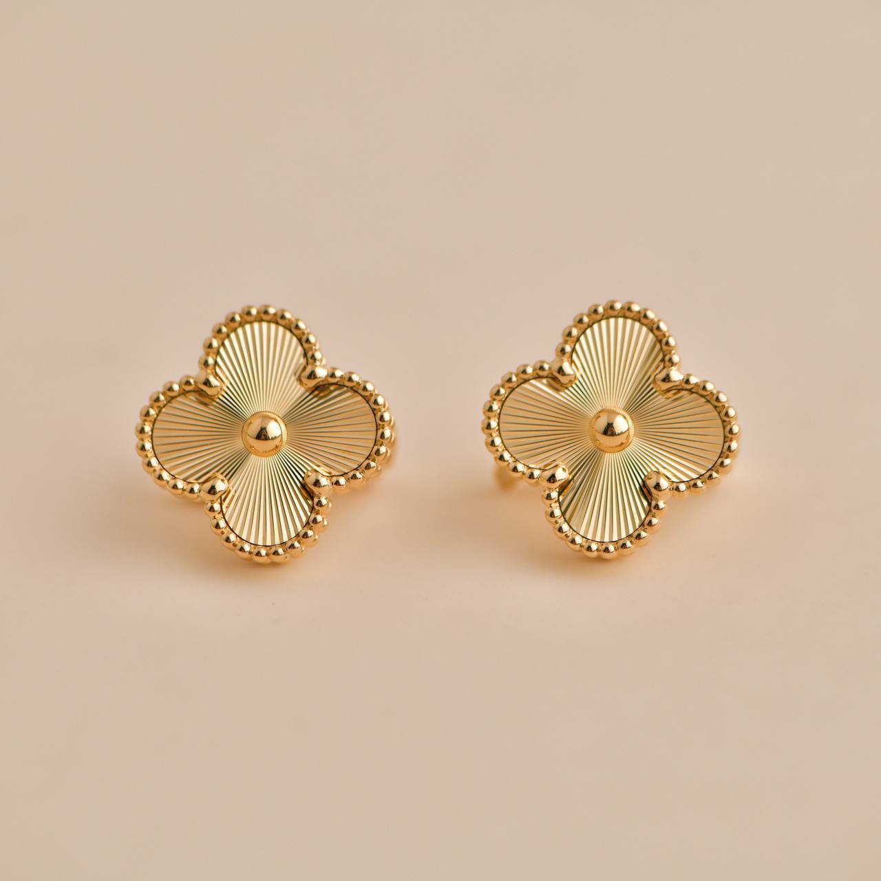 AURÉLIA LUCKY BLOOM LUXE 6™ 18K Gold Plated Demi fine Anti - Tarnish Clover Stud Earrings - The Soul Jewellery