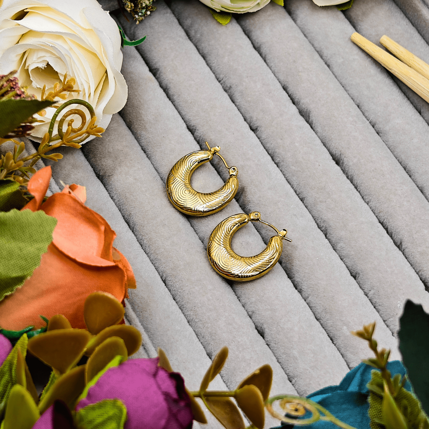 18 K Gold Plated Anti Tarnish Round Chanky Hoops Earring ATER158 - The Soul Jewellery