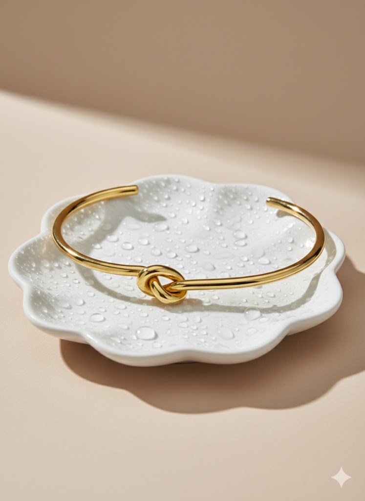 AURÉLIA AMORE LUXE 6™ Celestial Knot Bloom MOP & CZ Radiance Demi Fine Bracelet for Women - The Soul Jewellery
