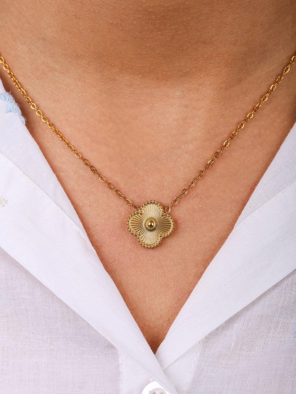 Aurelia 6 LuckyBloom Demi - Fine Anti - Tarnish Clover Pendant Neckpiece for Women - The Soul Jewellery