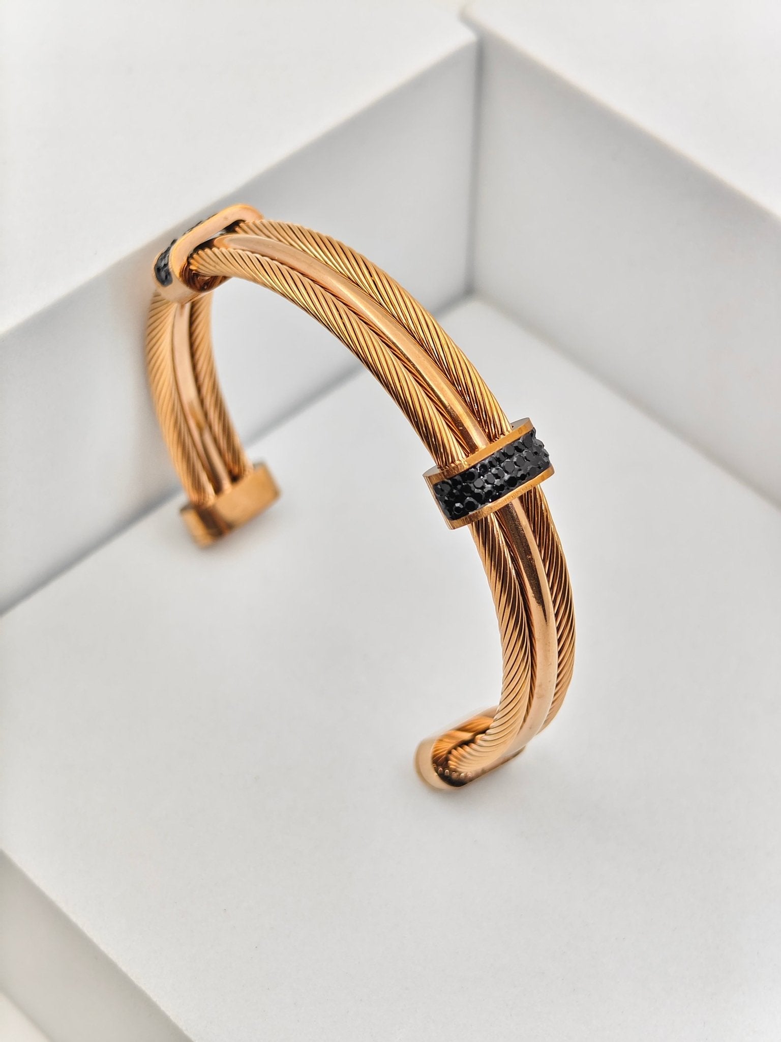AURÉLIA NOIR ÉLITE Demi - Fine Cable Gold - plated Bracelet for Men & Women - Anti tarnish Kada - The Soul Jewellery