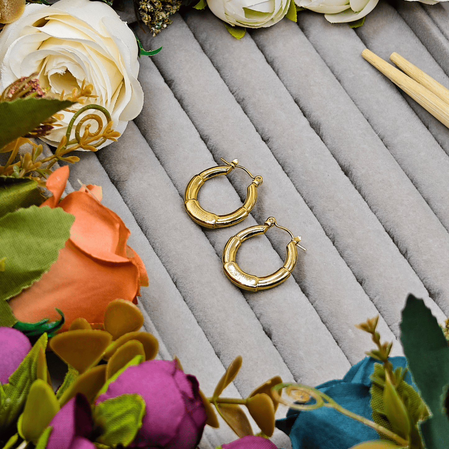 18 K Gold Plated Anti Tarnish Round Hoops Earring ATER155 - The Soul Jewellery