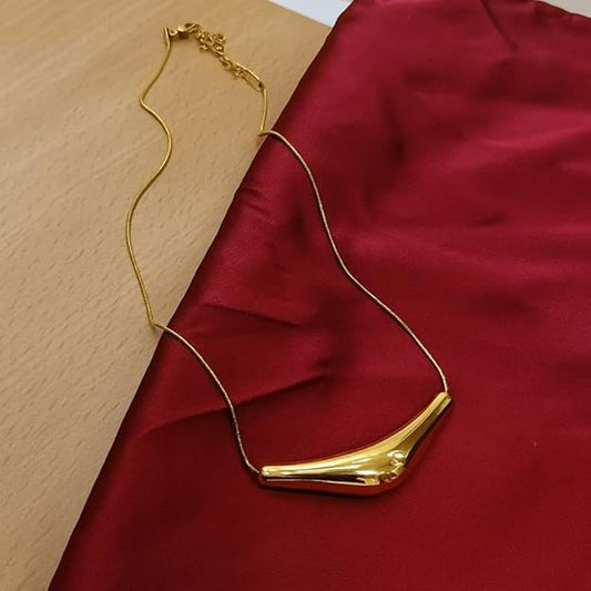 18K Gold - Plated Minimalist Arch Pendant Necklace for Women | Sleek Curved Design Everyday Chain - The Soul Jewellery