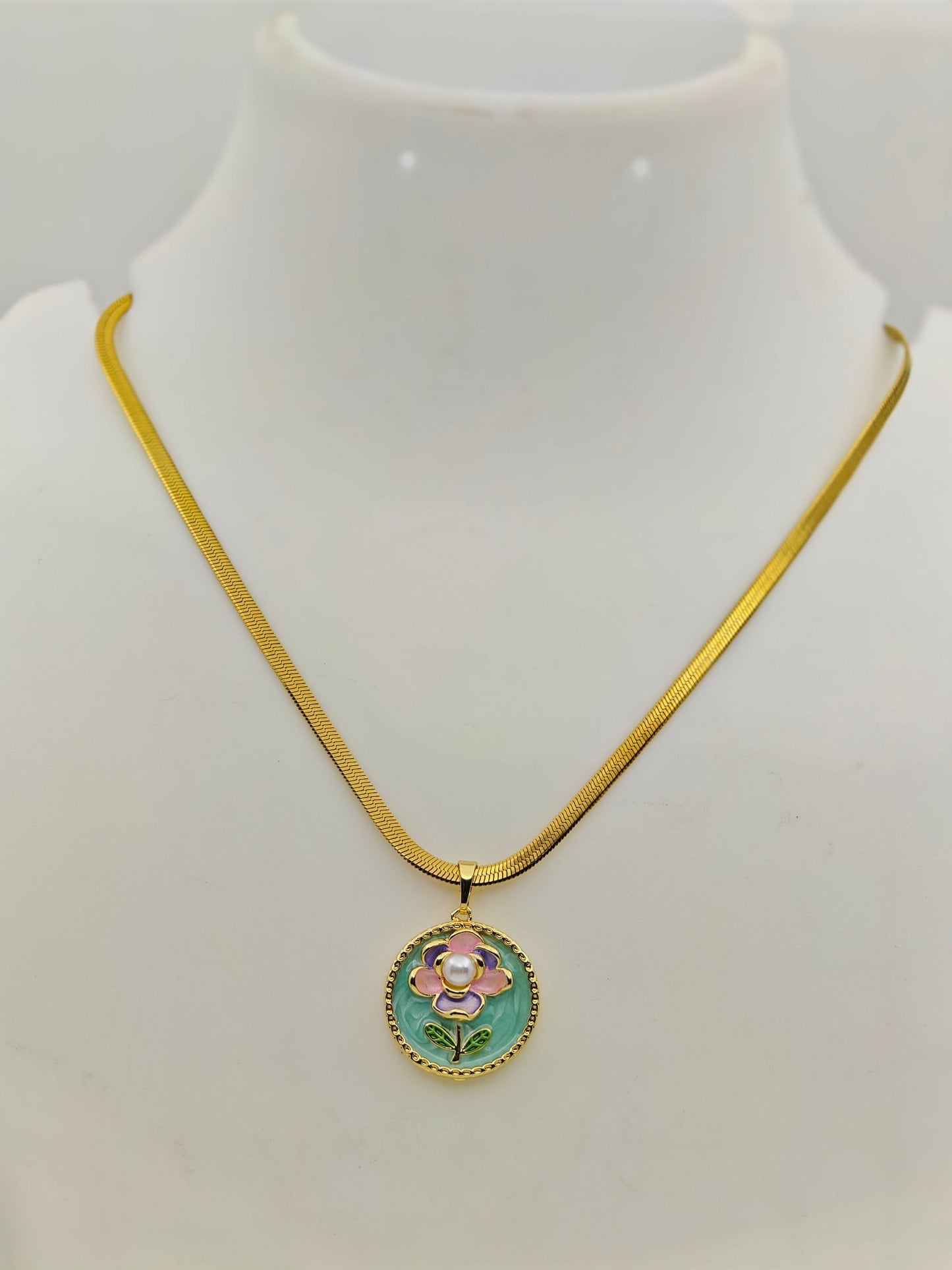 Lucky Blossom 6 - Energy Anti - Tarnish Pearl Flower Pendant | Premium Gold Chain for Everyday Elegance - The Soul Jewellery