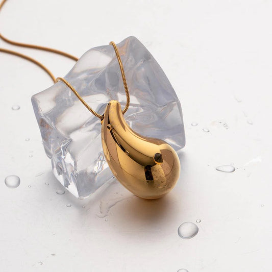 18K Gold Plated Water Drop Pendant Necklace for Women – Elegant Anti-Tarnish Daily Wear Jewelry ATER181